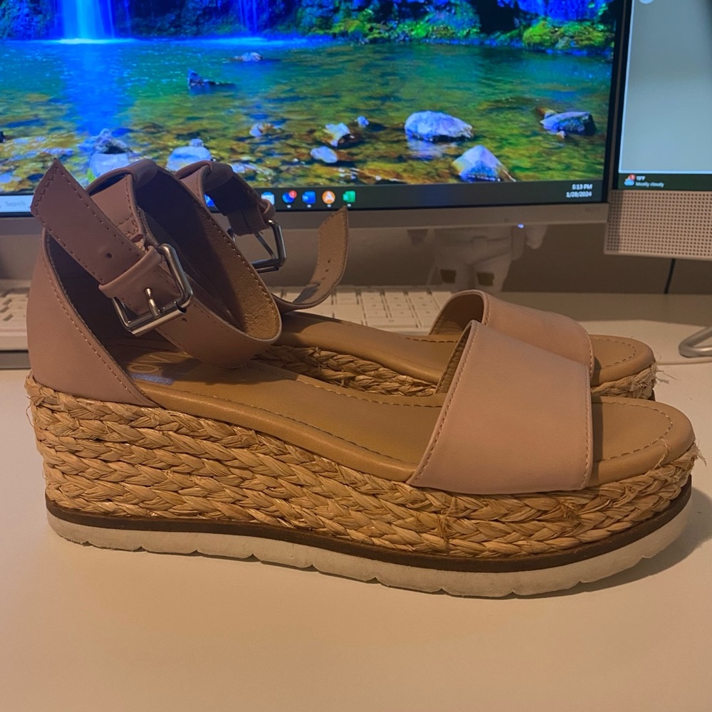 Dolce Vita Sandals